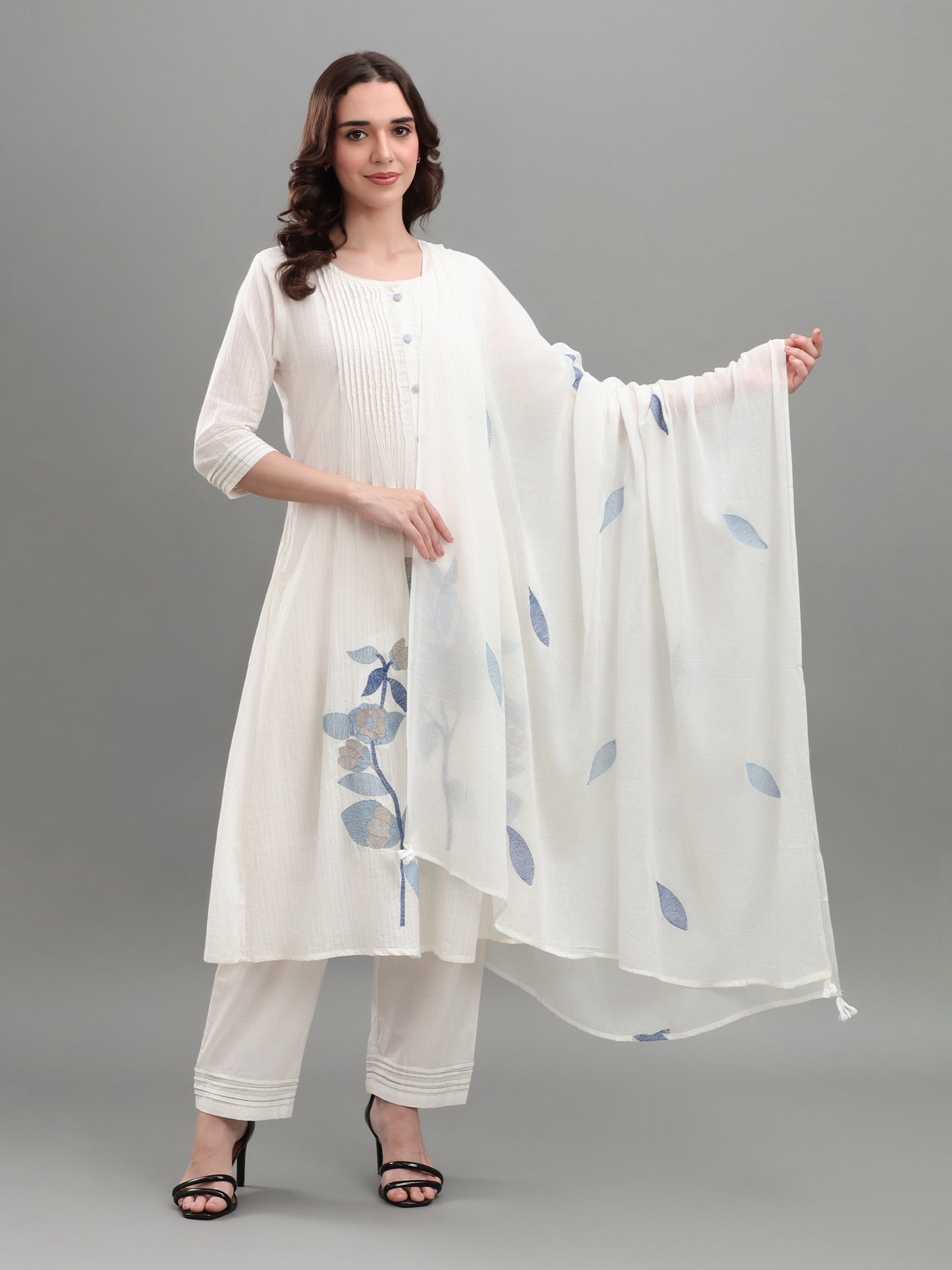White Floral Elegance Set