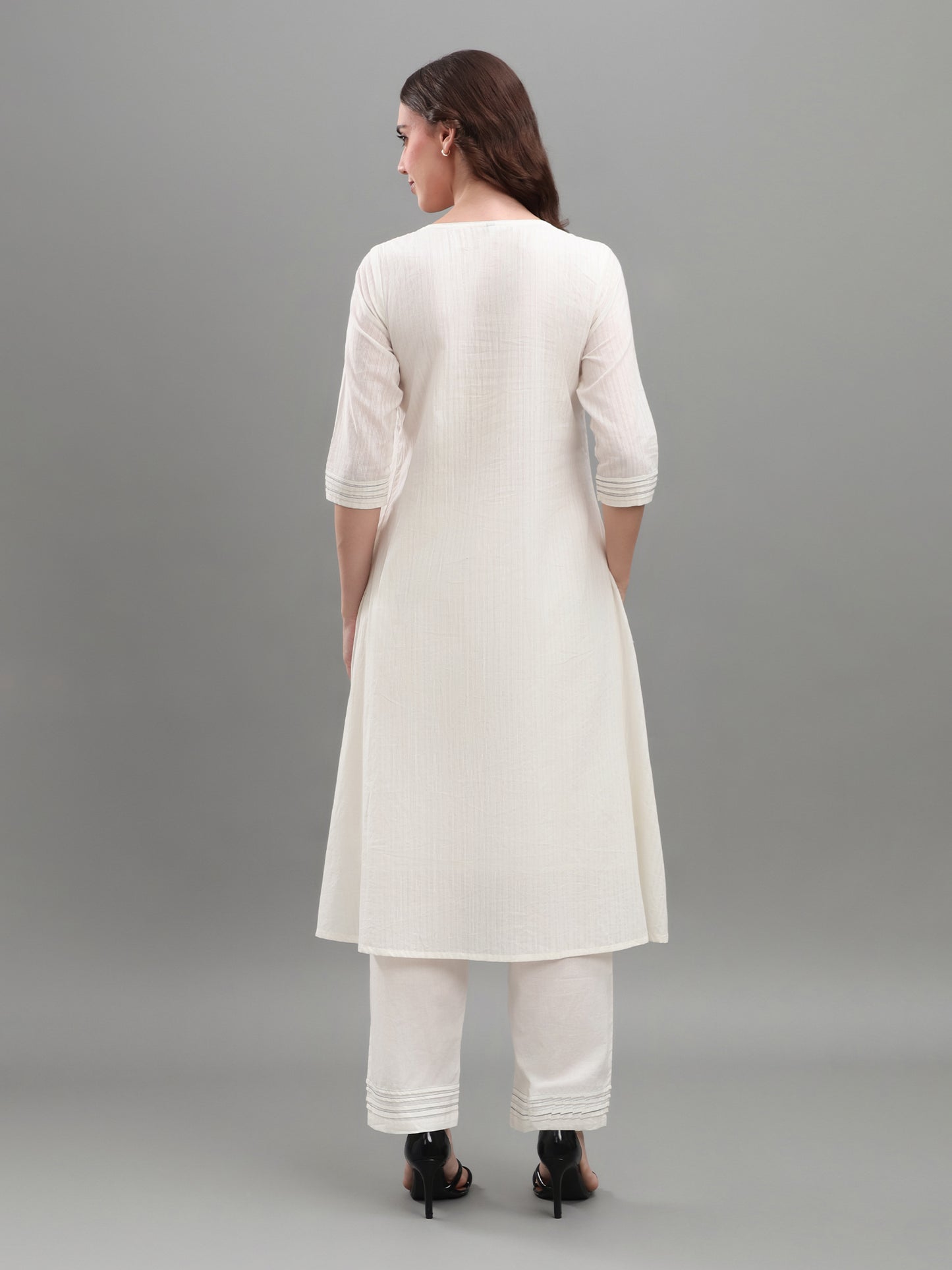 White Floral Elegance Set