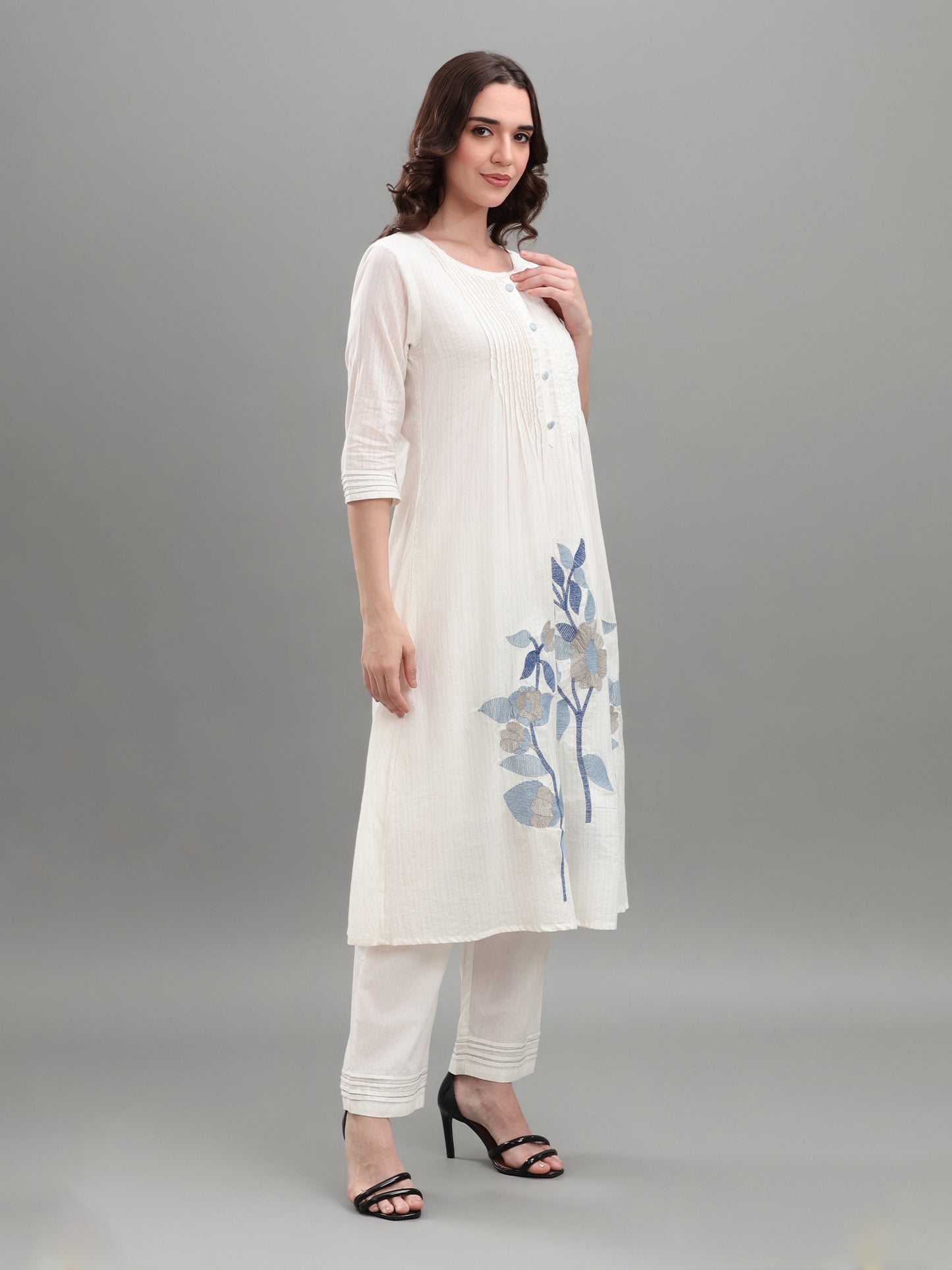 White Floral Elegance Set