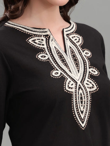 Noir Élan Black Kurti