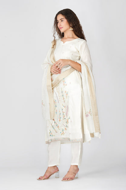 Elegant White Embroidered Kurti Set with Dupatta